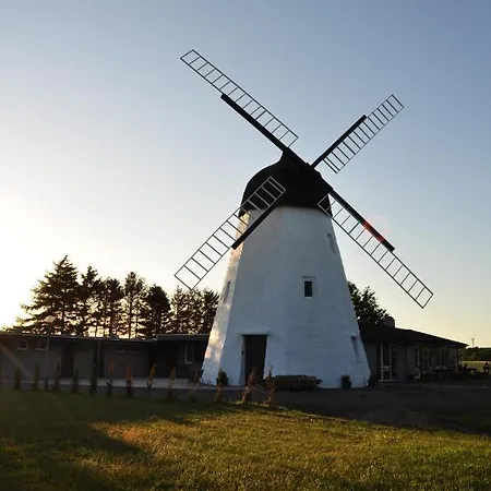 Molle 3* Åkirkeby