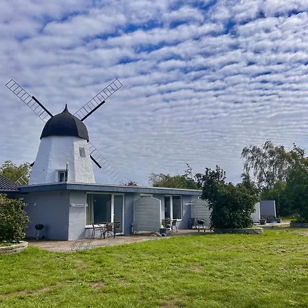 Molle Lägenhetshotell Åkirkeby