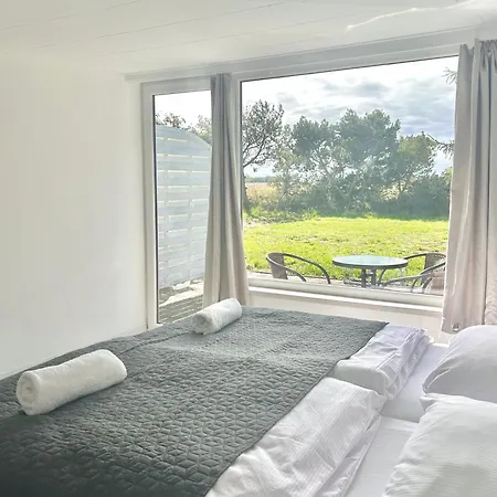 Molle Apartahotel Åkirkeby