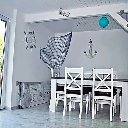 Molle Hotel apartamentowy Åkirkeby